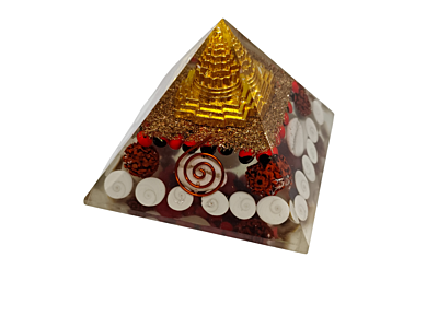Shree Yantra Orgonite Pyramid | Attracts Wealth & Prosperity | Contains Gomati Chakra, Red & White Chirmi Seeds, Rudraksha | Made with Resin
