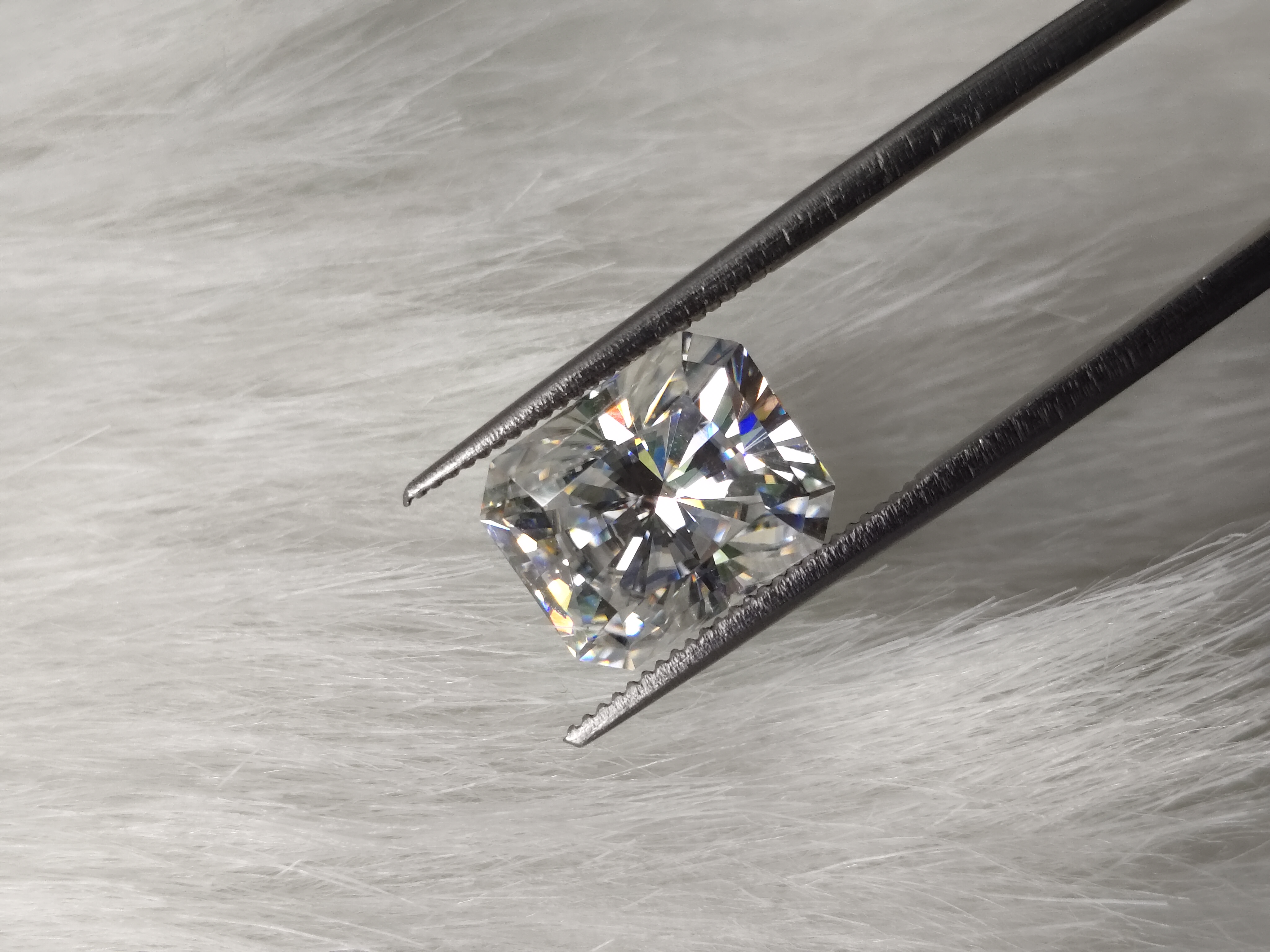 Moissanite Radiant Cut | GRA Certified Moissanite Radiant Cut | GRA Certified